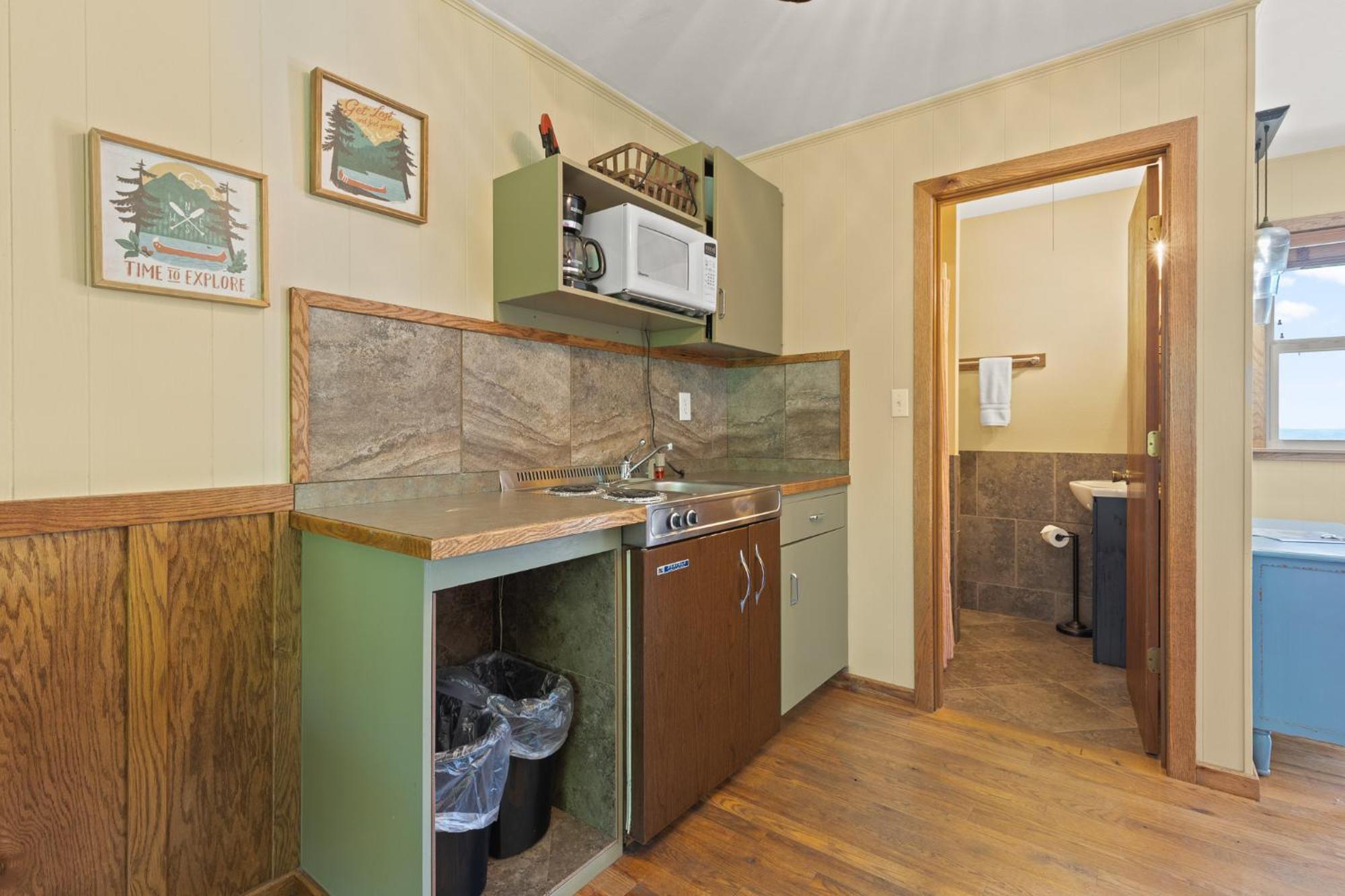 Roadrunner Inn And Log Cabins Юрика Спрингс Экстерьер фото