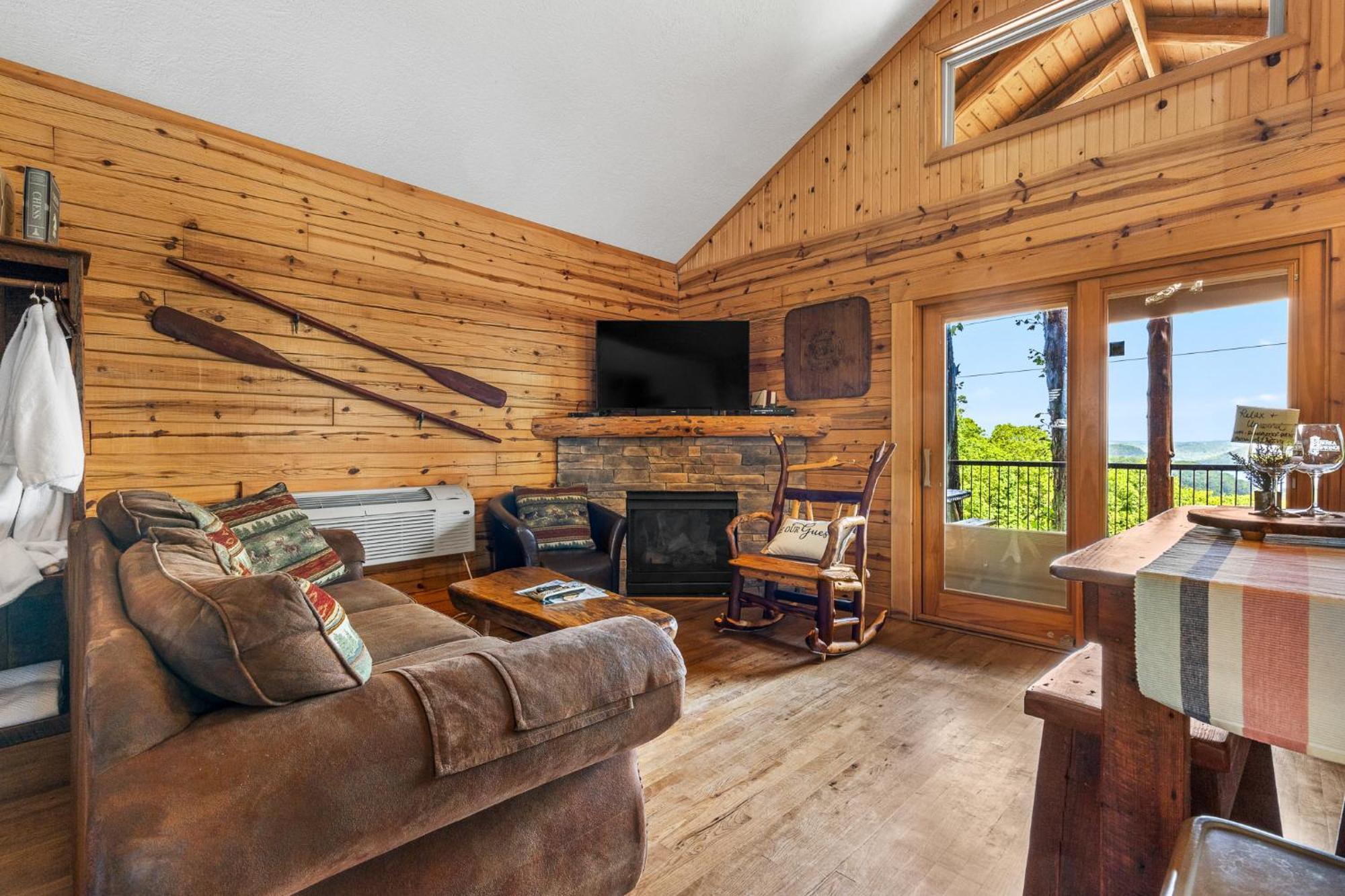 Roadrunner Inn And Log Cabins Юрика Спрингс Экстерьер фото